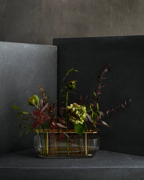 Ikebana Vase Long, messing af Jaime Hayon - 2 - Jacobsen Plus