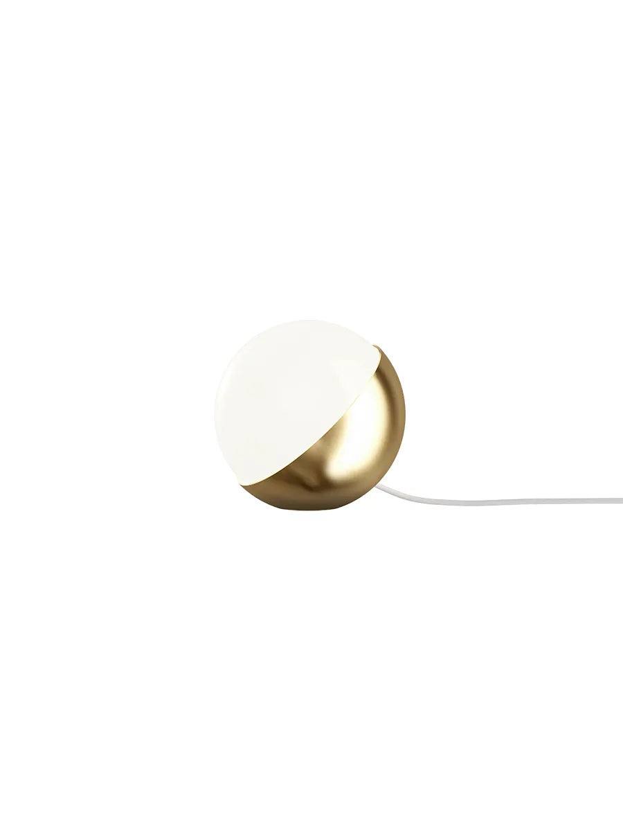 VL Studio bord/gulv fra Louis Poulsen - Ø15 cm / Messing - Jacobsen Plus