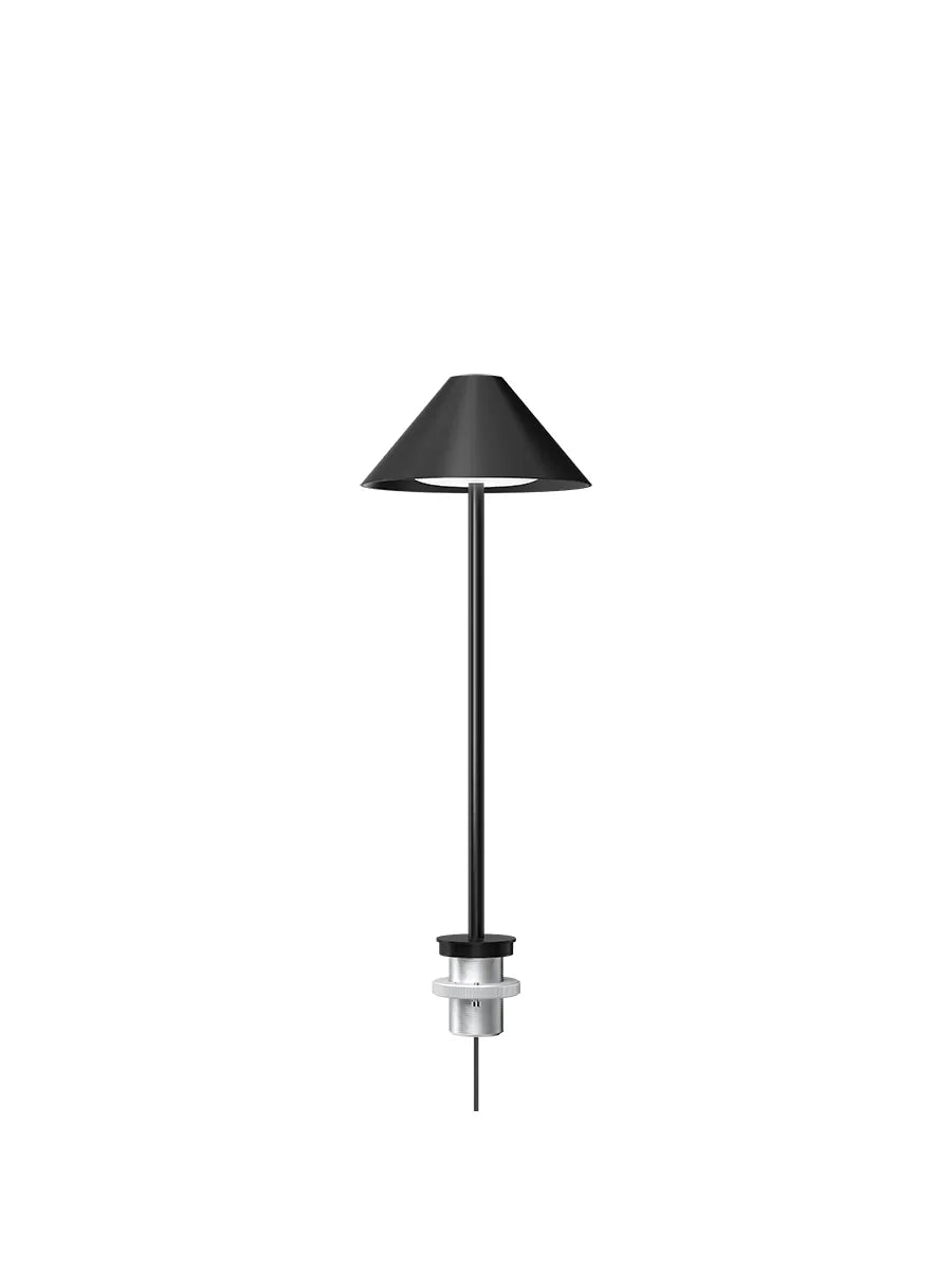 Keglen Bordlampe fra Louis Poulsen - Sort / Pind - Jacobsen Plus