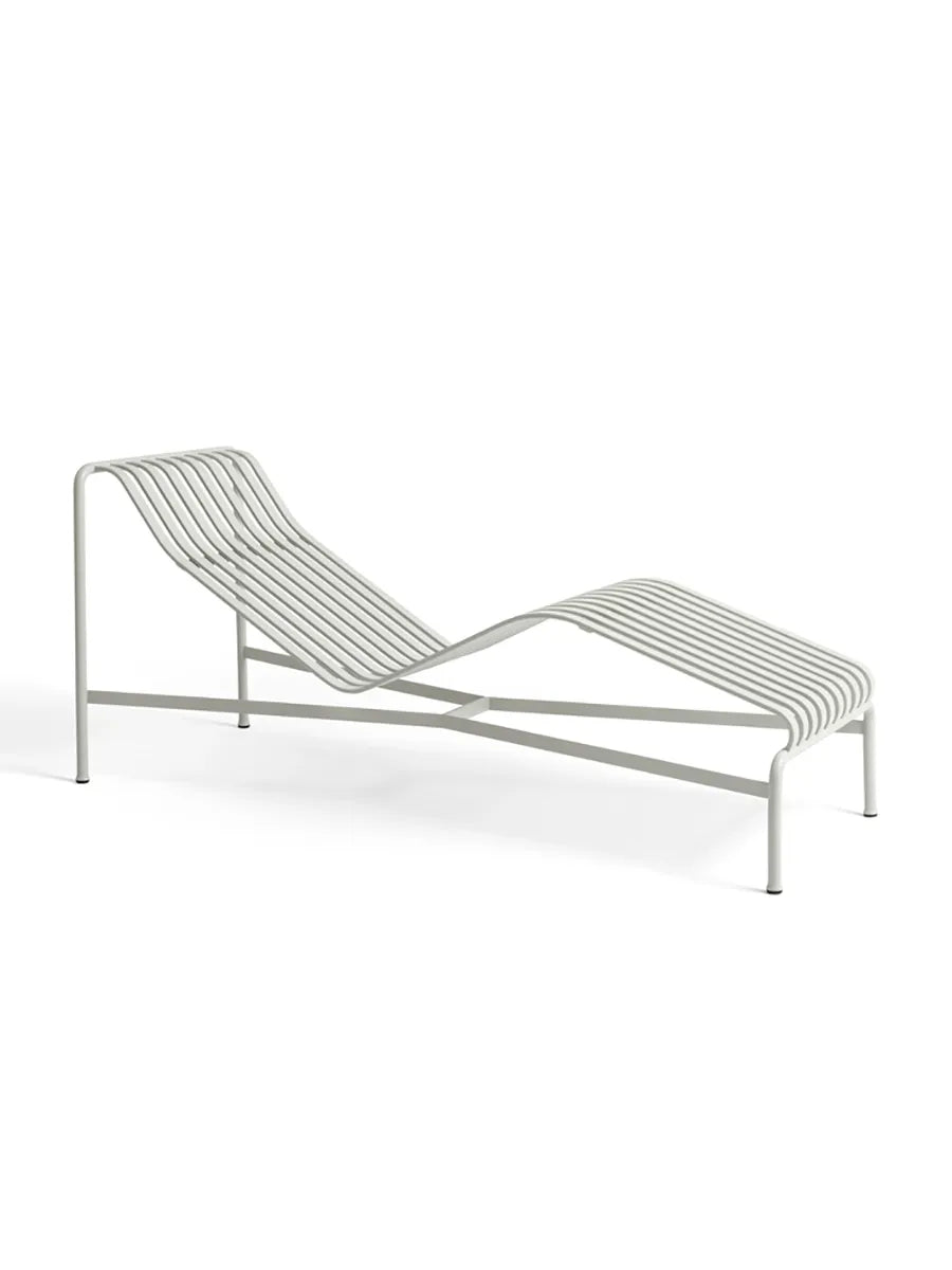 Palissade Chaise Longue, sky grey fra Hay
