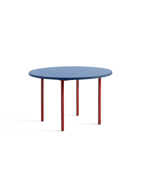 Two-Colour Spisebord Ø120 fra Hay - Blue / Maroon red - Jacobsen Plus