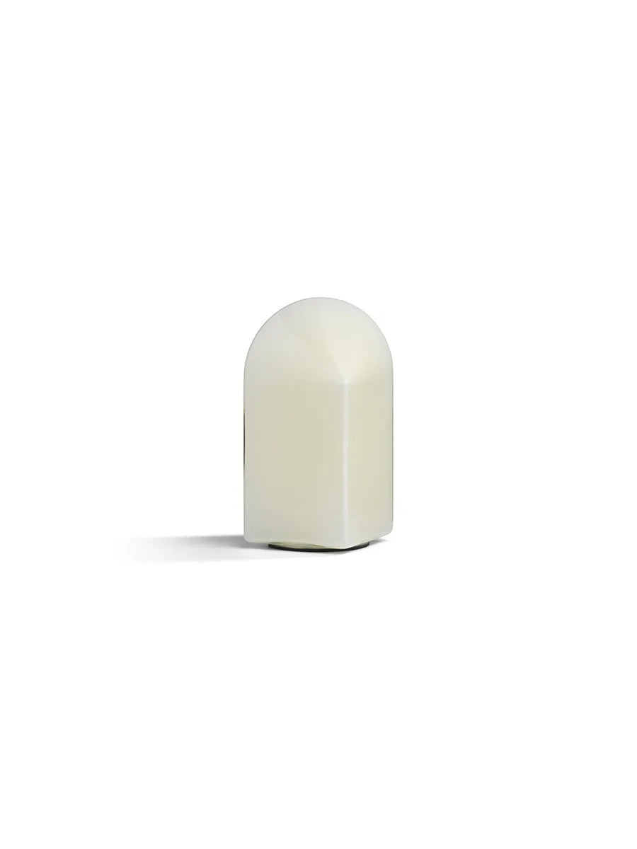 Parade table lamp 240 fra Hay - Shell White - Jacobsen Plus