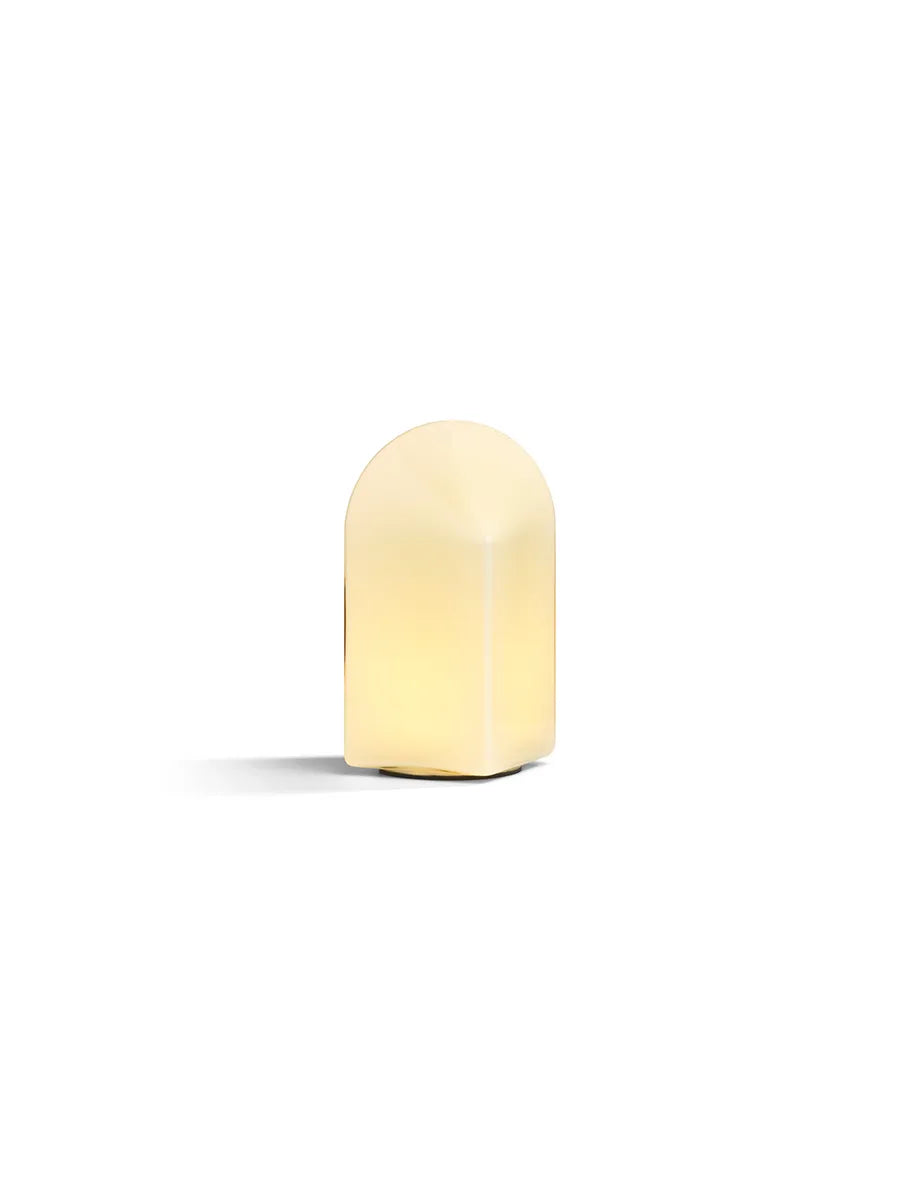 Parade table lamp 240 fra Hay
