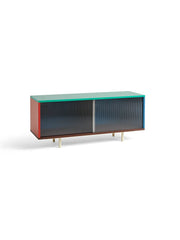 Colour Cabinet, medium med glasdøre fra Hay