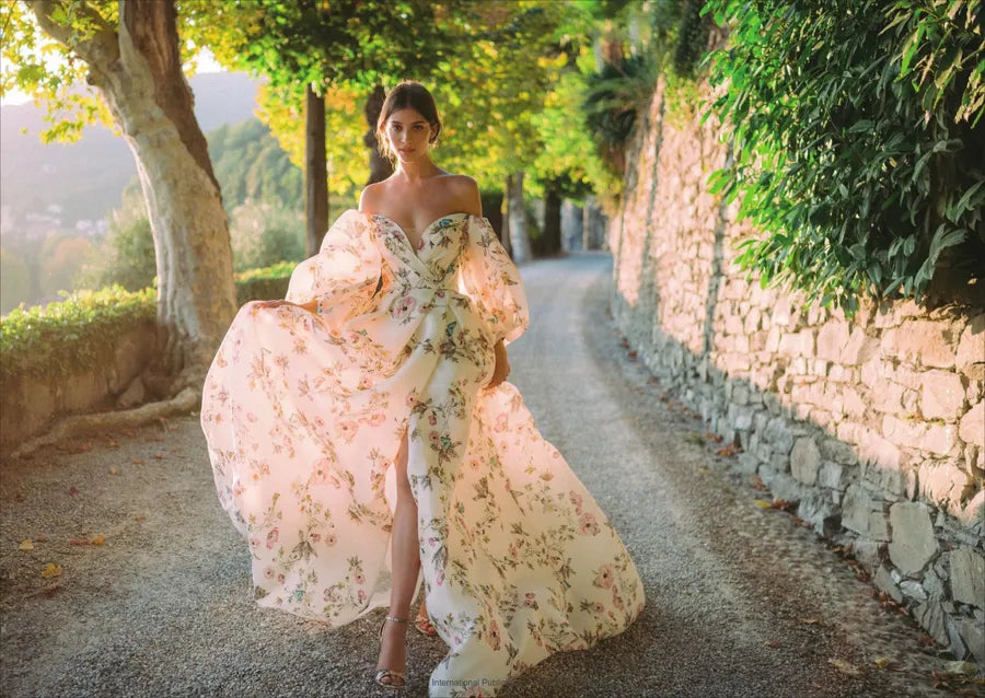 Monique Lhuillier: Dreaming of Fashion and Glamour fra New Mags - 2 - Jacobsen Plus