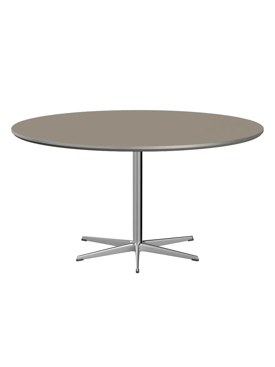 Piet Hein A826 Spisebord, Ø145 cm fra Fritz Hansen - Brown Ottawa m. alukant (specialfarve) - Jacobsen Plus