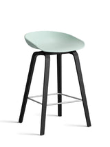 About a Stool AAS32 fra Hay - Lav - B 50 x D 43 x H 64-75 cm / Dusty Mint / Sortbejdset eg - Jacobsen Plus