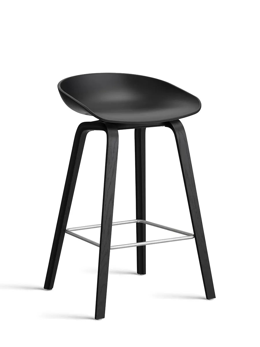 About a Stool AAS32 fra Hay - Lav - B 50 x D 43 x H 64-75 cm / Sort / Sortbejdset eg - Jacobsen Plus