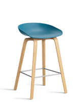 About a Stool AAS32 fra Hay - Lav - B 50 x D 43 x H 64-75 cm / Azure Blue / Lakeret eg - Jacobsen Plus