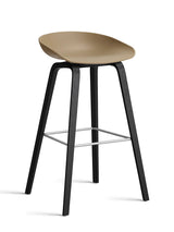 About a Stool AAS32 fra Hay - Høj - B 50 x D 46 x H 74-85 cm / Clay / Sortbejdset eg - Jacobsen Plus