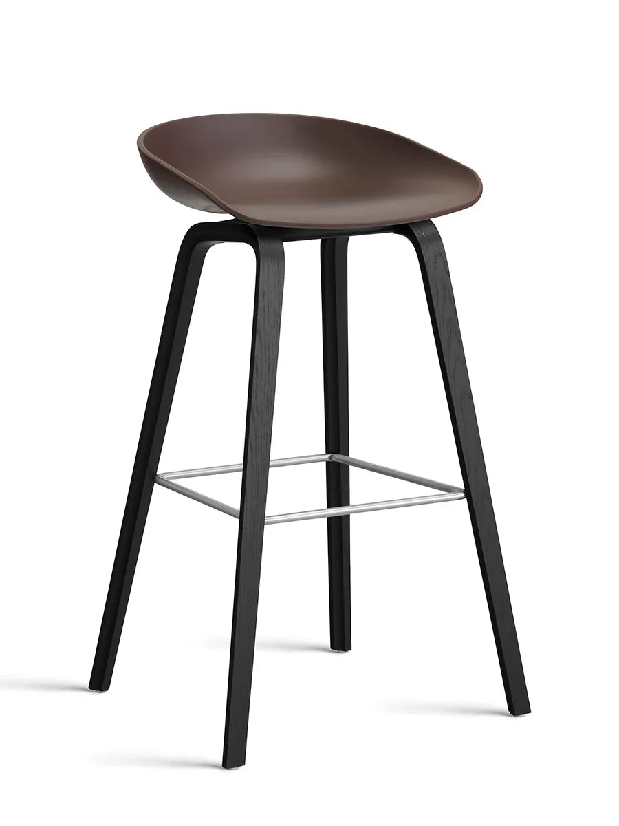 About a Stool AAS32 fra Hay - Høj - B 50 x D 46 x H 74-85 cm / Raisin / Sortbejdset eg - Jacobsen Plus