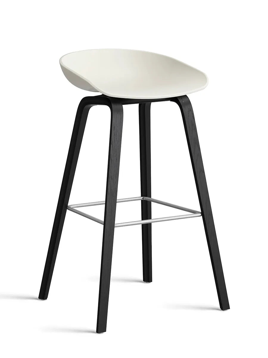 About a Stool AAS32 fra Hay - Høj - B 50 x D 46 x H 74-85 cm / Melange Cream / Sortbejdset eg - Jacobsen Plus