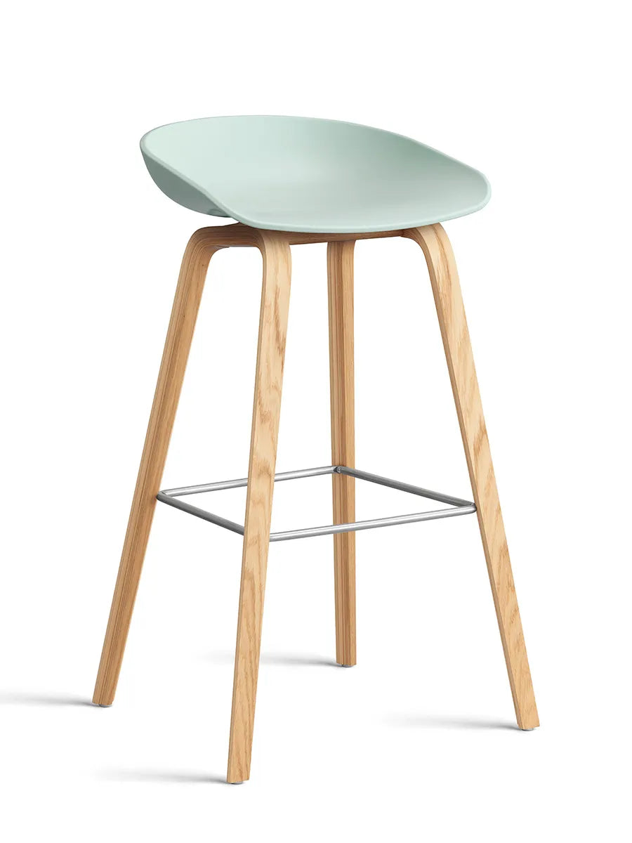 About a Stool AAS32 fra Hay - Høj - B 50 x D 46 x H 74-85 cm / Dusty Mint / Lakeret eg - Jacobsen Plus
