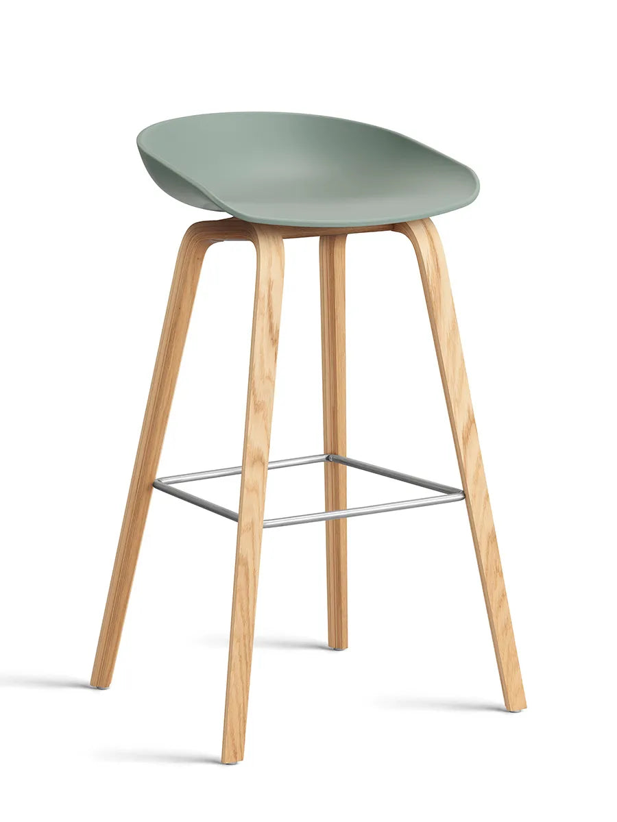 About a Stool AAS32 fra Hay - Høj - B 50 x D 46 x H 74-85 cm / Fall Green / Lakeret eg - Jacobsen Plus