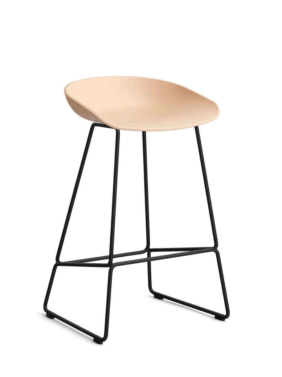 About a Stool AAS38 fra Hay