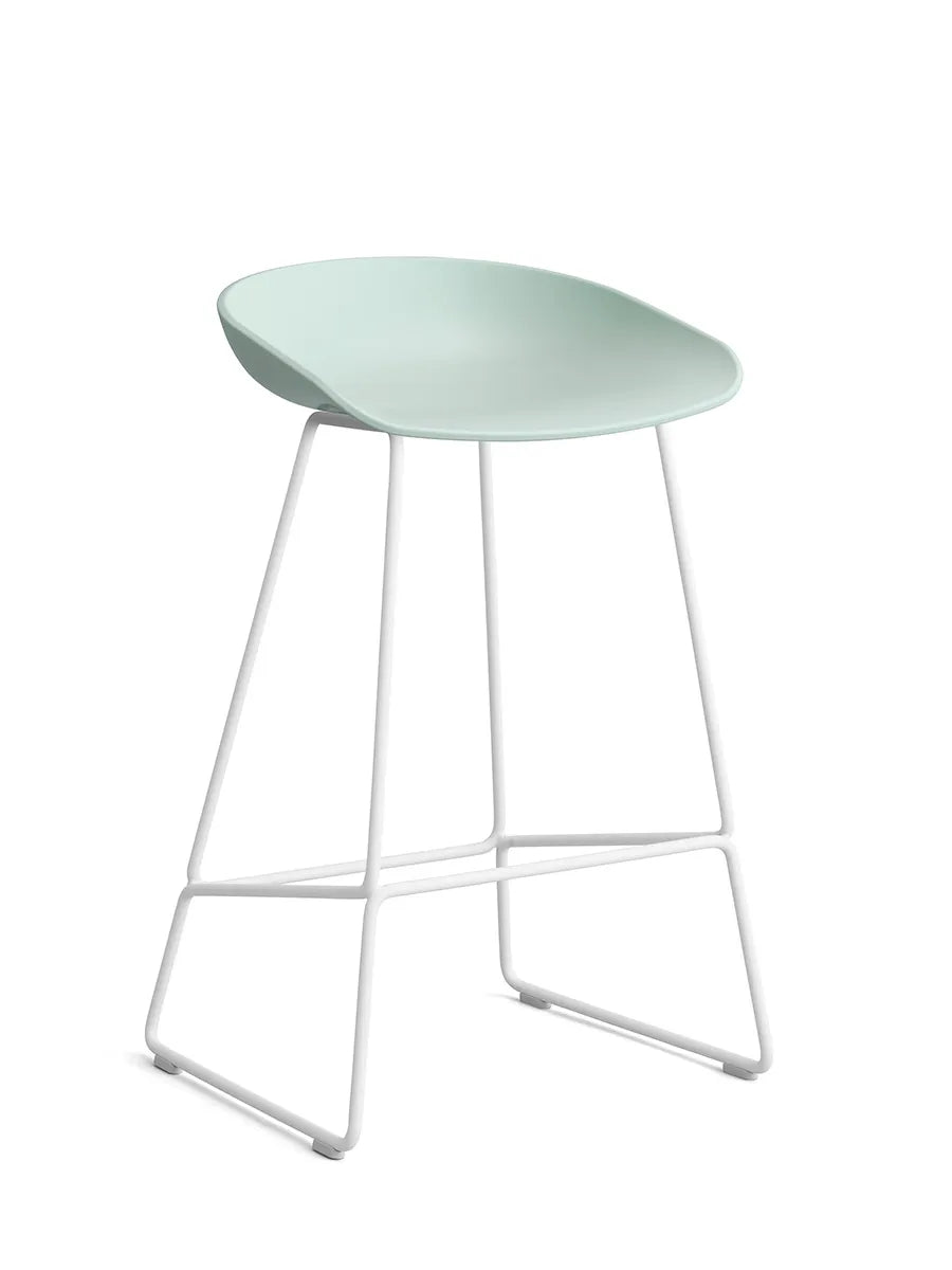 About a Stool AAS38 fra Hay