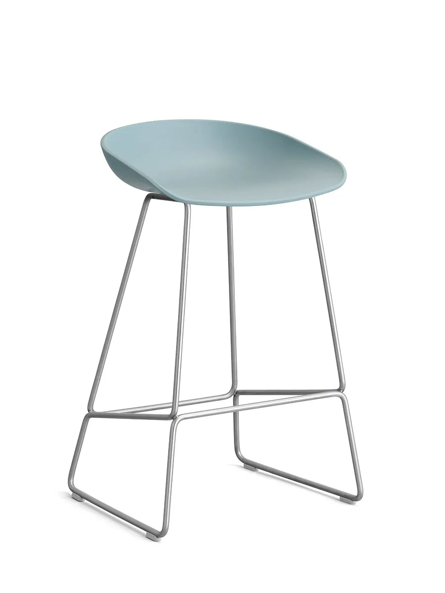 About a Stool AAS38 fra Hay