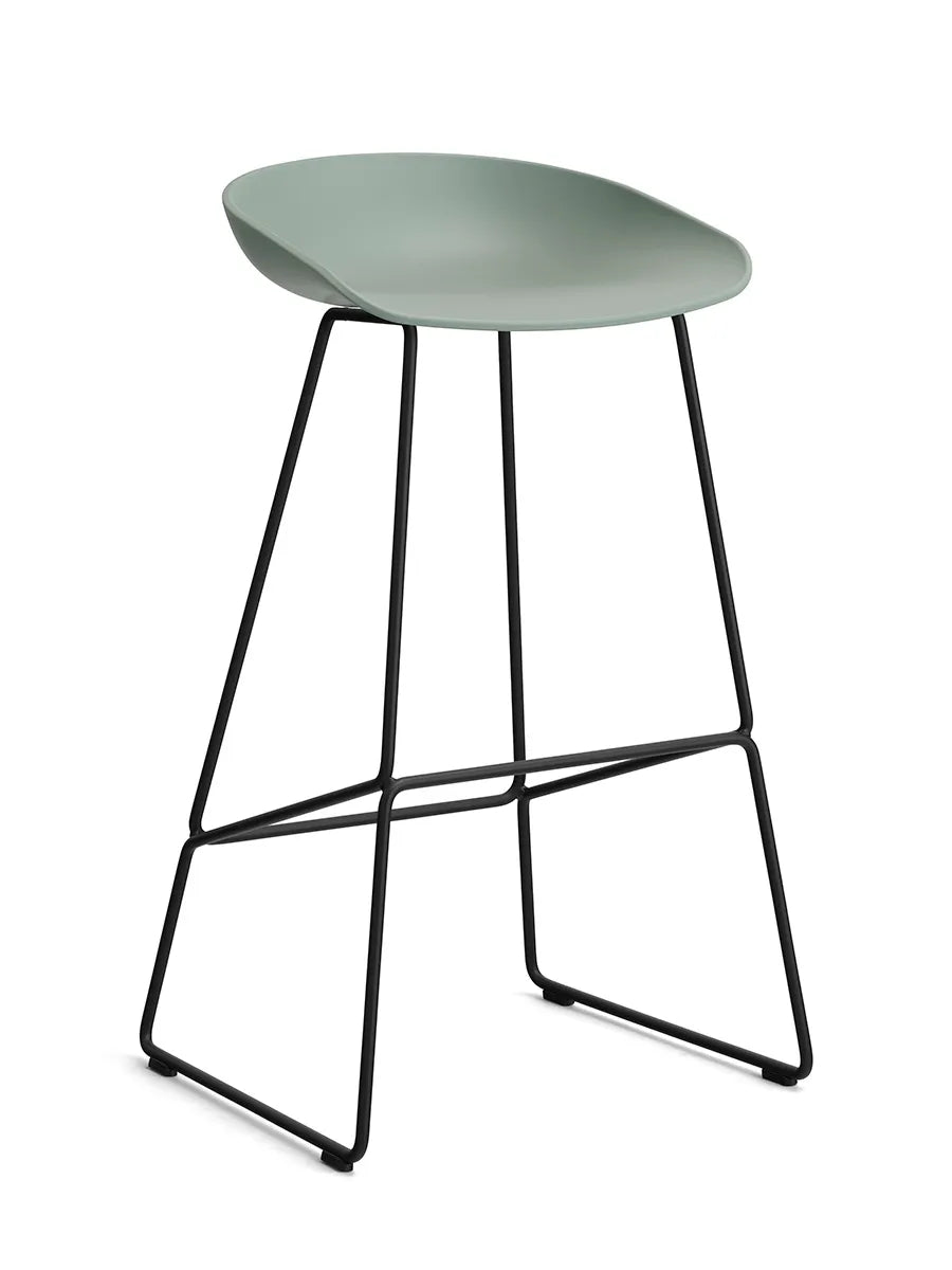 About a Stool AAS38 fra Hay