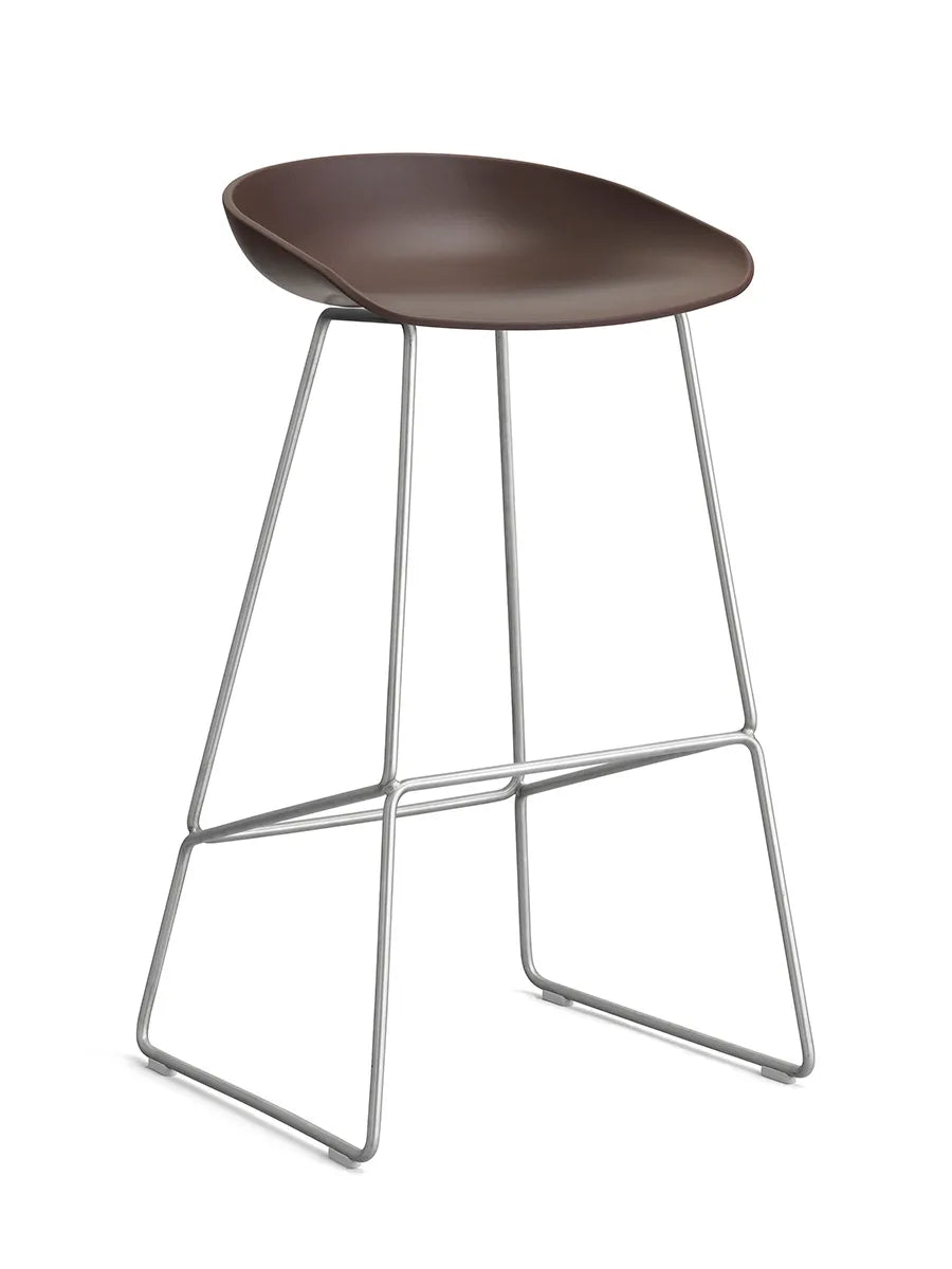 About a Stool AAS38 fra Hay