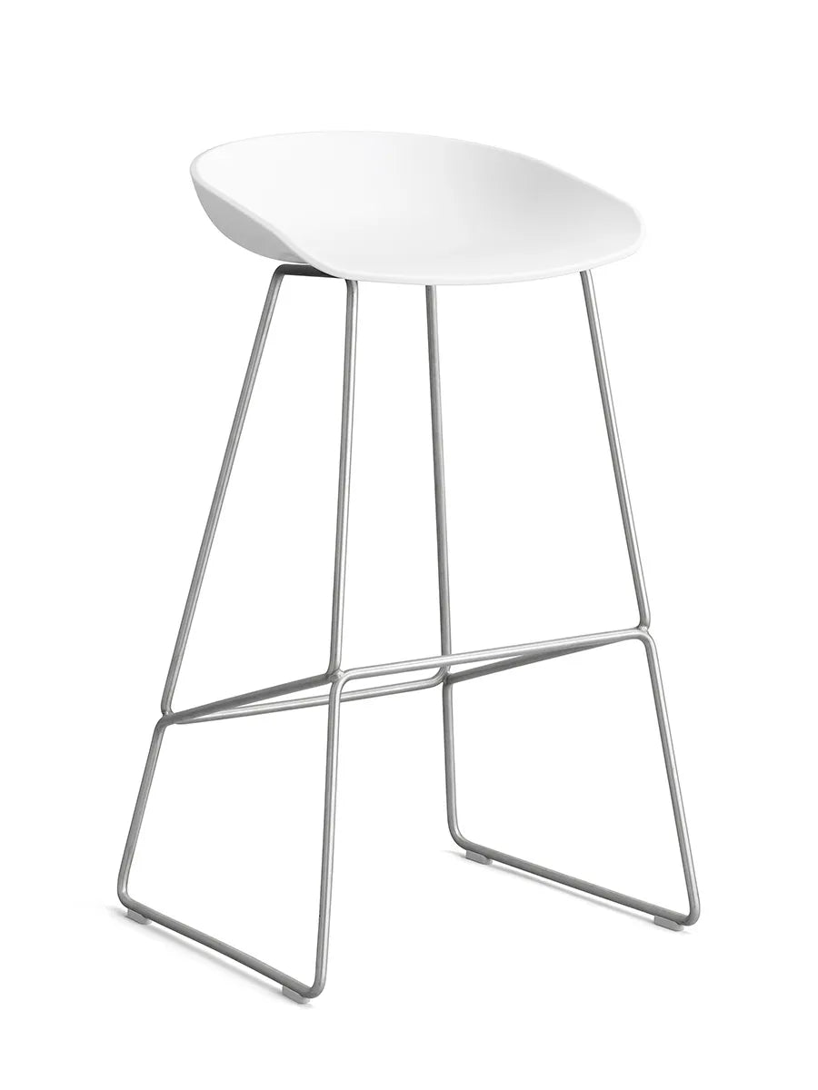 About a Stool AAS38 fra Hay