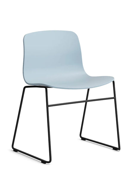 About a Chair AAC08 fra Hay - Slate Blue / Sort pulverlakeret stål - Jacobsen Plus