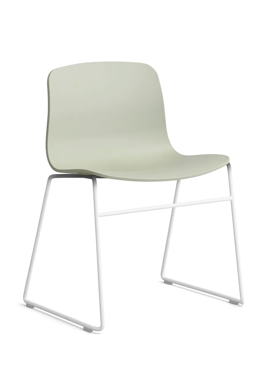 About a Chair AAC08 fra Hay