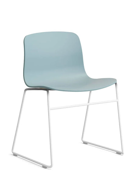 About a Chair AAC08 fra Hay - Dusty blue / Hvid pulverlakeret stål - Jacobsen Plus