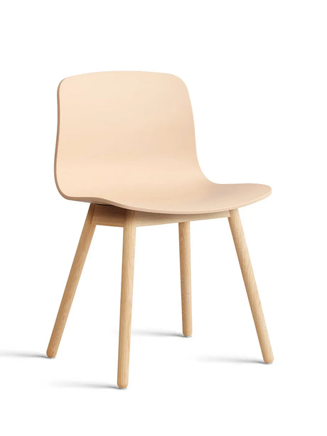 About a Chair AAC12 fra Hay - White / Lakeret eg - Jacobsen Plus