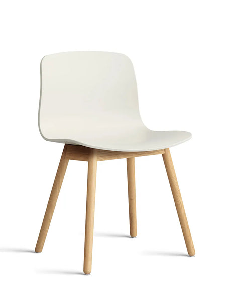 About a Chair AAC12 fra Hay - Melange Cream / Lakeret eg - Jacobsen Plus