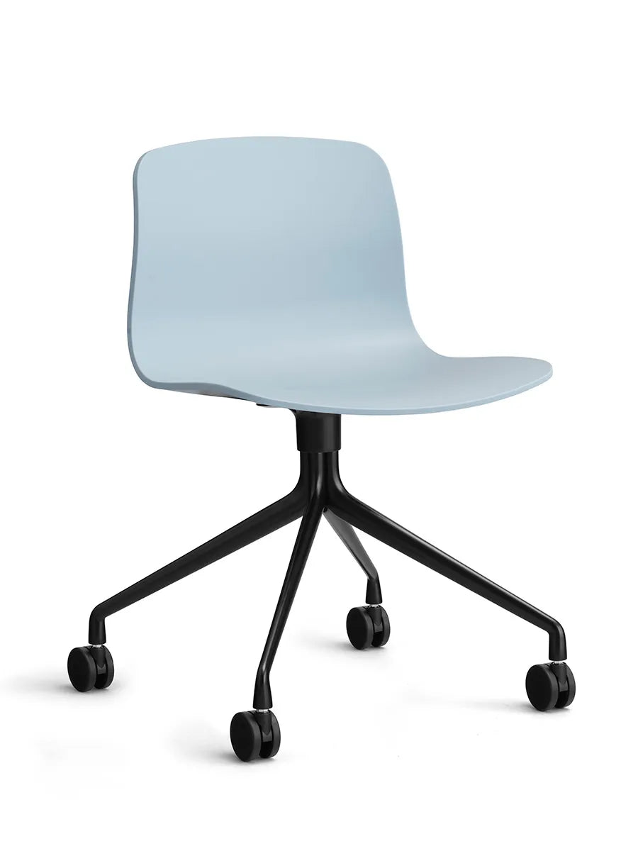 About a Chair AAC14 fra Hay