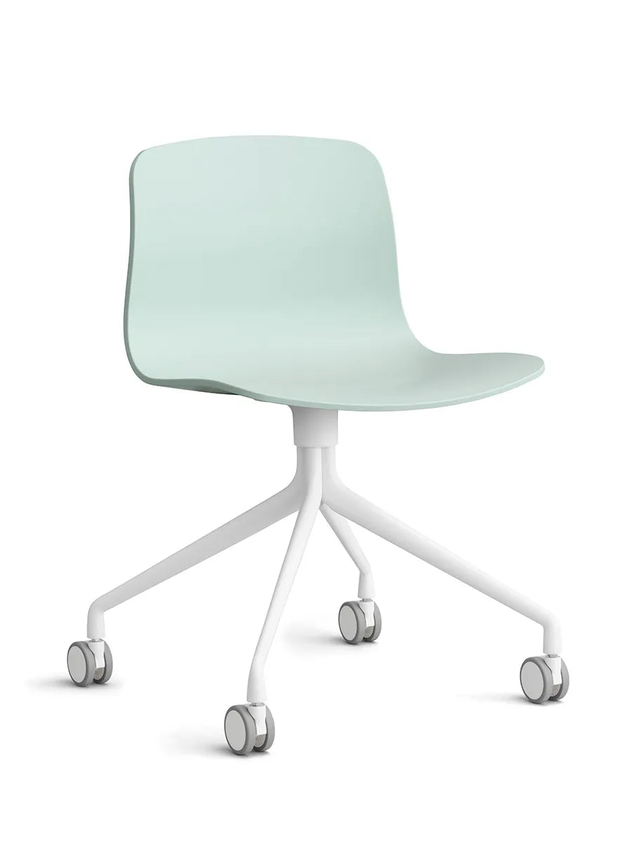 About a Chair AAC14 fra Hay