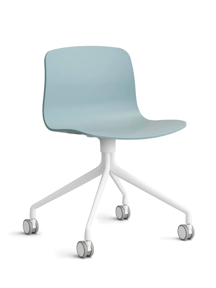 About a Chair AAC14 fra Hay