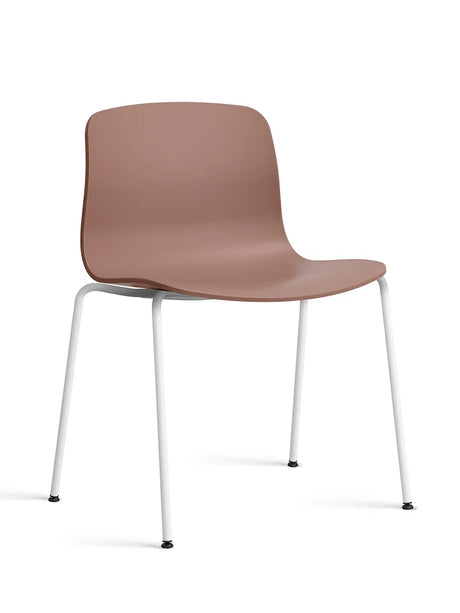 About a Chair AAC16 fra Hay - Soft Brick / Hvid pulverlakeret stål - Jacobsen Plus