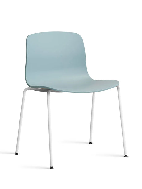 About a Chair AAC16 fra Hay - Dusty blue / Hvid pulverlakeret stål - Jacobsen Plus