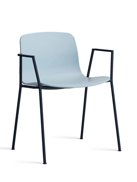 About a Chair AAC18 fra Hay - Slate Blue / Sort pulverlakeret stål - Jacobsen Plus