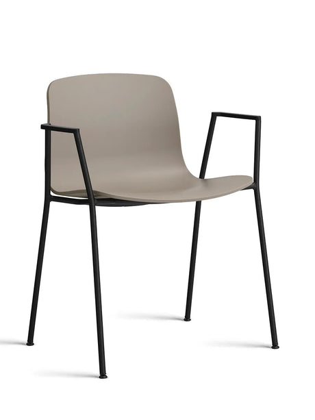 About a Chair AAC18 fra Hay - Khaki / Sort pulverlakeret stål - Jacobsen Plus