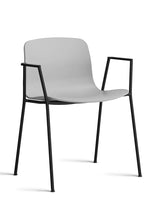 About a Chair AAC18 fra Hay - Concrete grey / Sort pulverlakeret stål - Jacobsen Plus