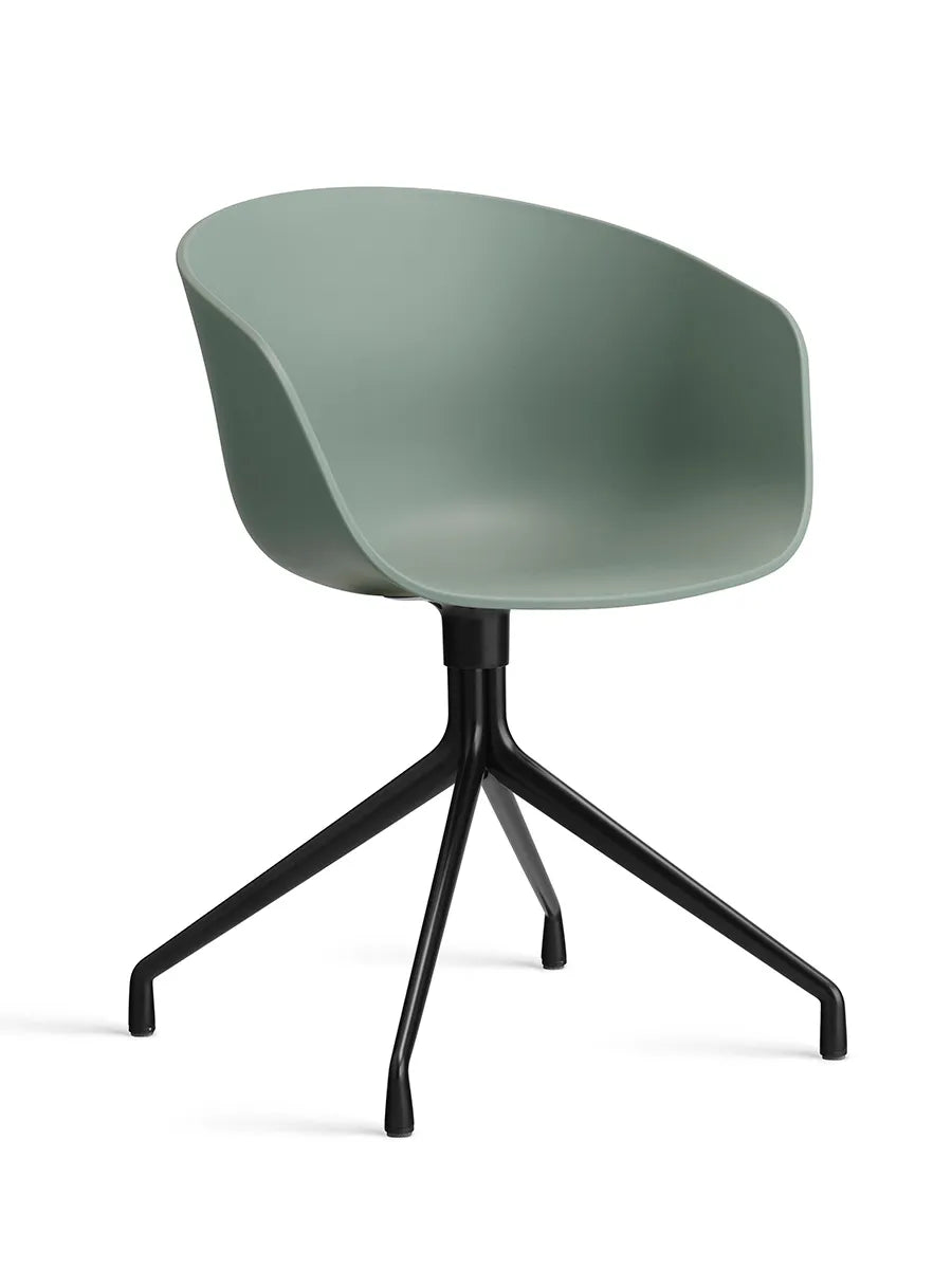 About a Chair AAC20 fra Hay