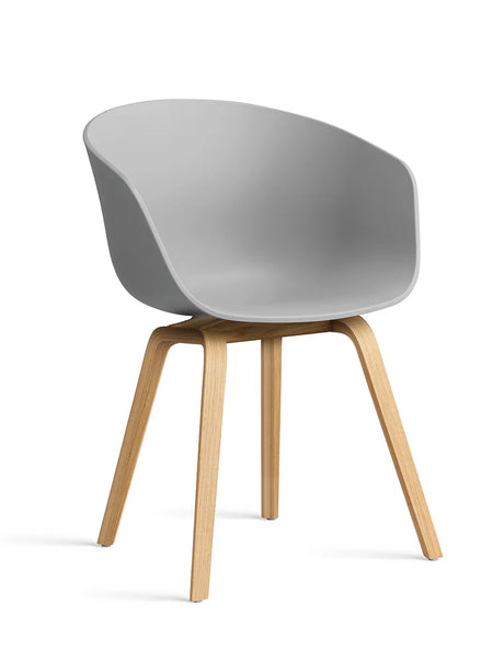 About a Chair AAC22 fra Hay - Concrete grey / Lakeret eg - Jacobsen Plus