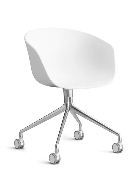 About a Chair AAC24 fra Hay - White / Sort pulverlakeret aluminum - Jacobsen Plus