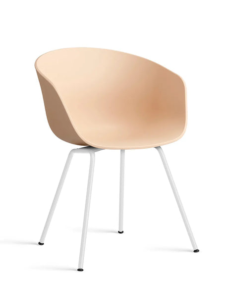About a Chair AAC26 fra Hay - Pale Peach / Hvid pulverlakeret stål - Jacobsen Plus