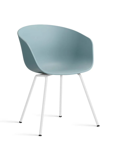 About a Chair AAC26 fra Hay - Dusty blue / Hvid pulverlakeret stål - Jacobsen Plus
