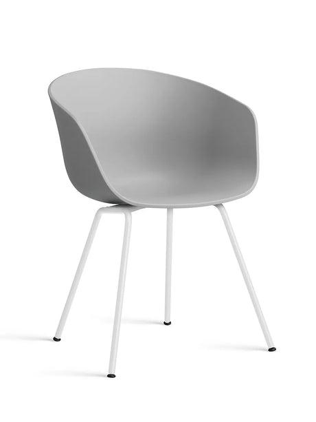 About a Chair AAC26 fra Hay - Concrete grey / Hvid pulverlakeret stål - Jacobsen Plus