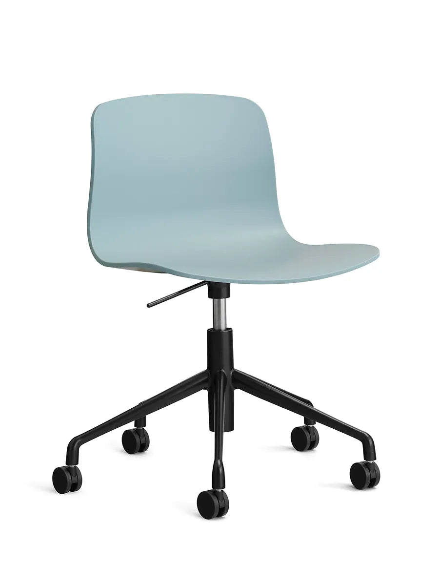 About a Chair AAC50 fra Hay