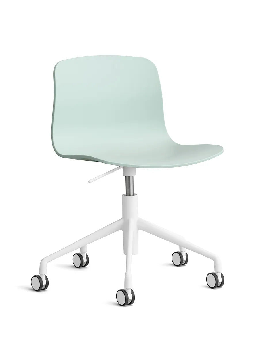 About a Chair AAC50 fra Hay