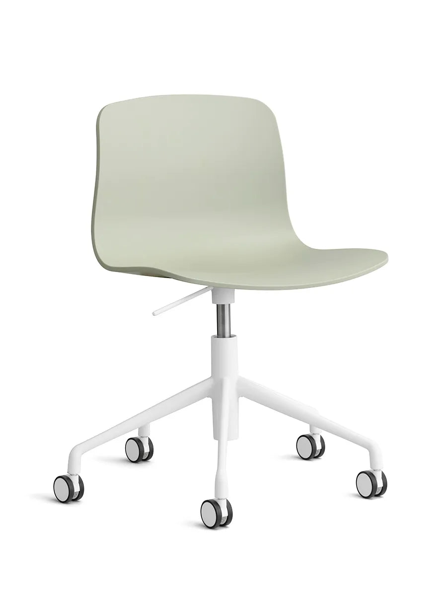 About a Chair AAC50 fra Hay