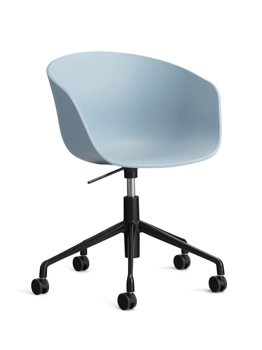 About a Chair AAC52 fra Hay - Slate Blue / Sort pulverlakeret aluminum - Jacobsen Plus