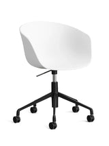 About a Chair AAC52 fra Hay - White / Sort pulverlakeret aluminum - Jacobsen Plus