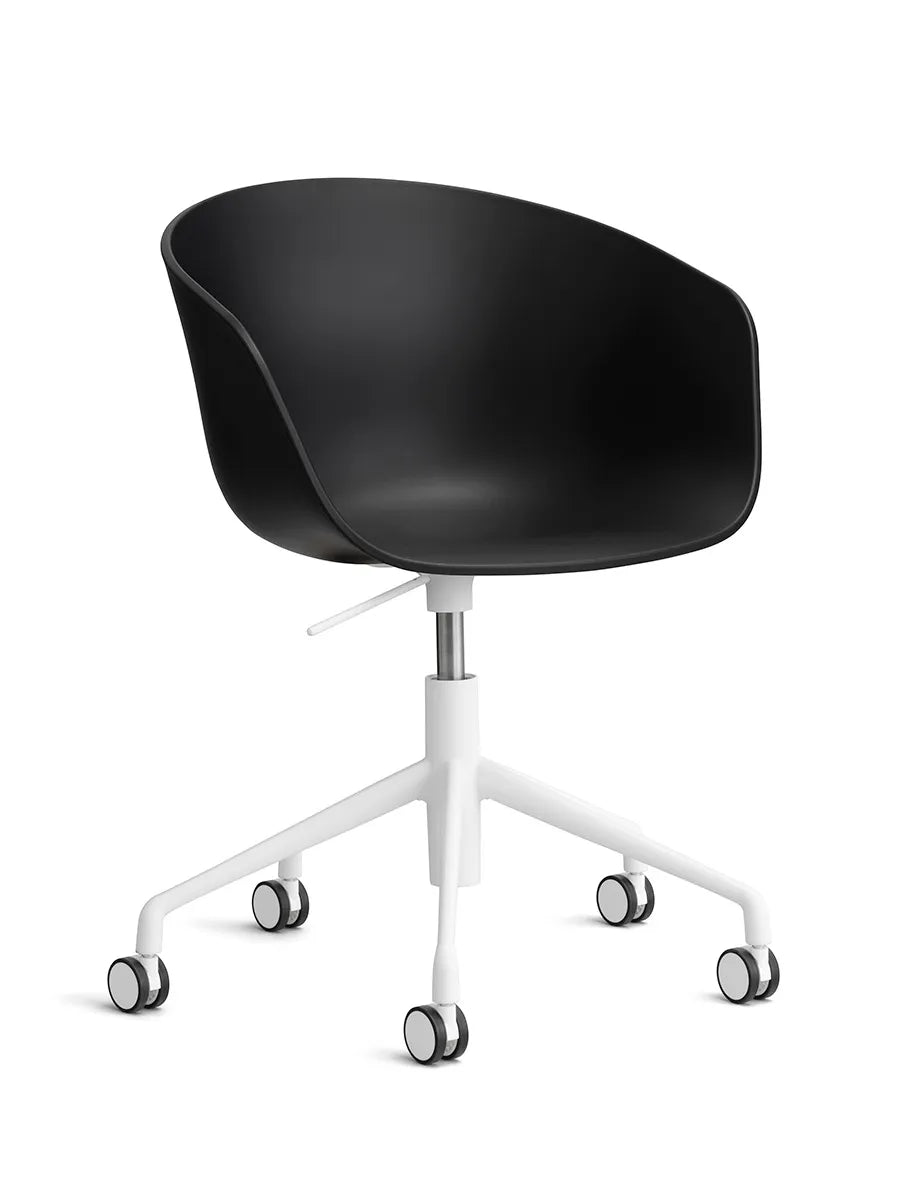 About a Chair AAC52 fra Hay - Black / Hvid pulverlakeret aluminium - Jacobsen Plus