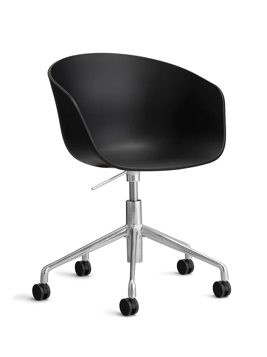 About a Chair AAC52 fra Hay - Black / Poleret aluminium - Jacobsen Plus